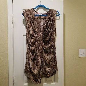Sleeveless Top with Snakeskin Pattern